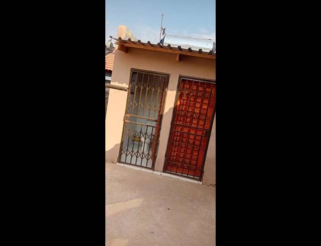 2 BEDROOM HOUSE FOR SALE IN SKY CITY